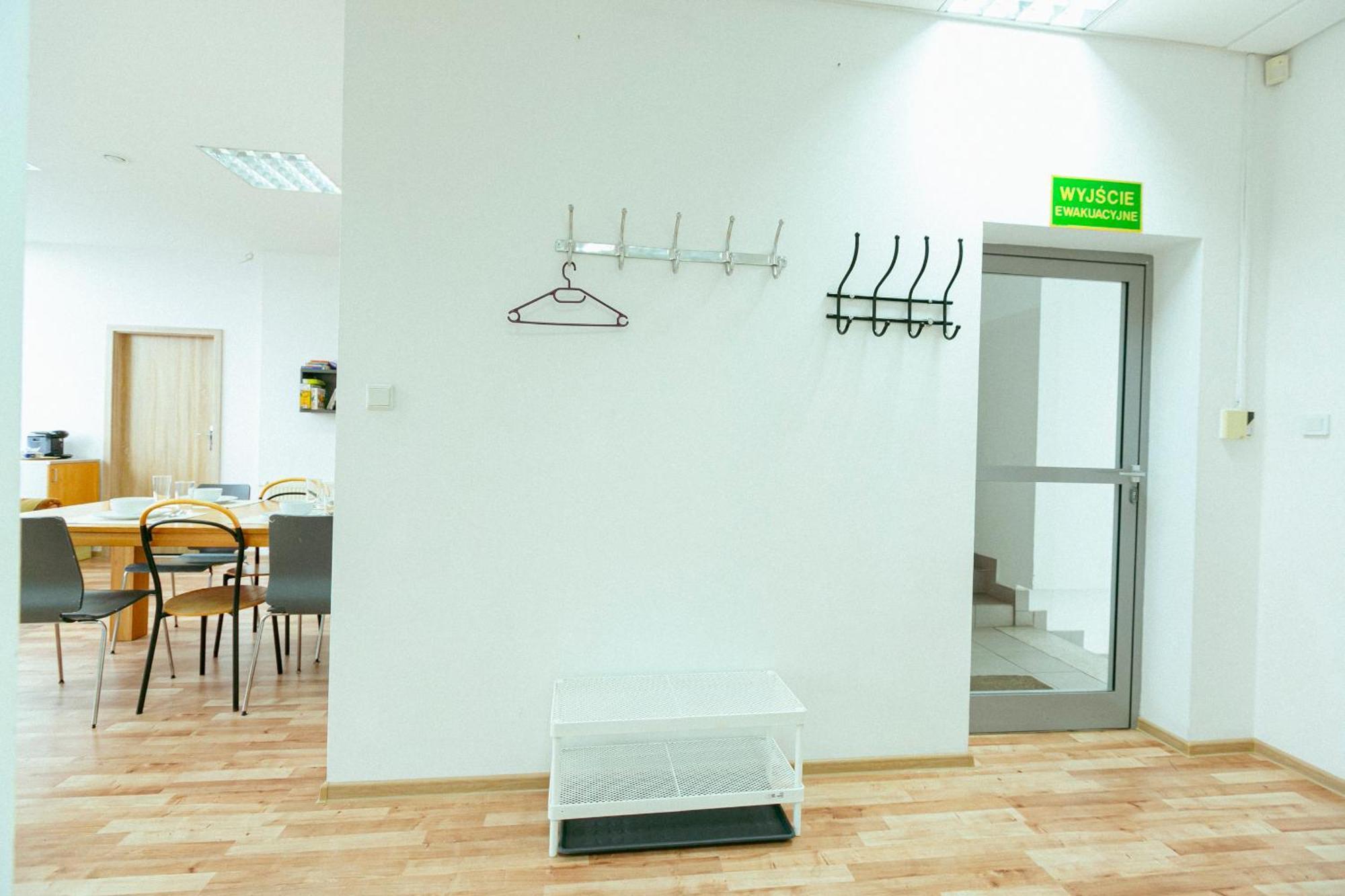 Hostel Metro Kabaty Varsovie Extérieur photo