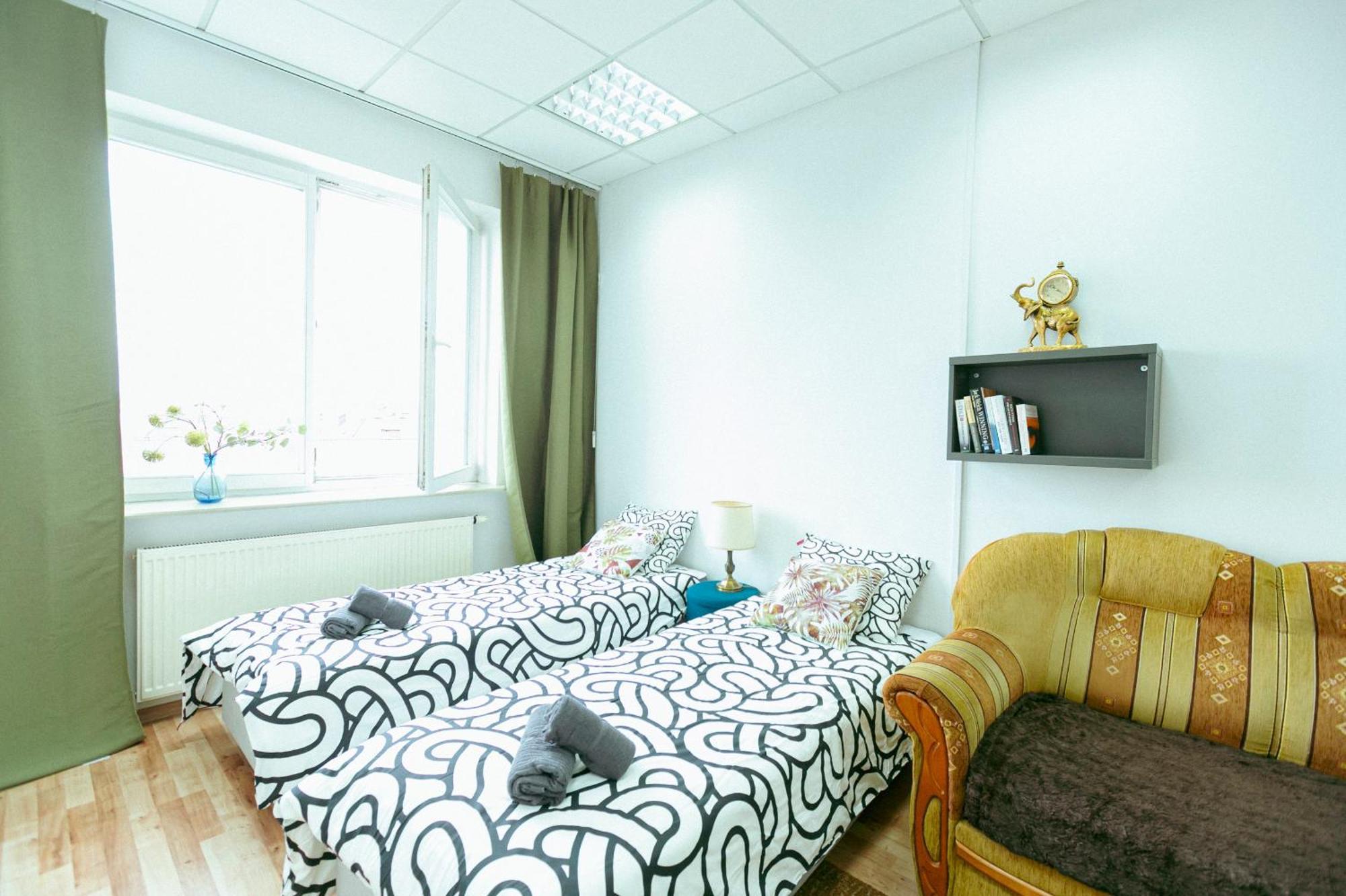 Hostel Metro Kabaty Varsovie Extérieur photo